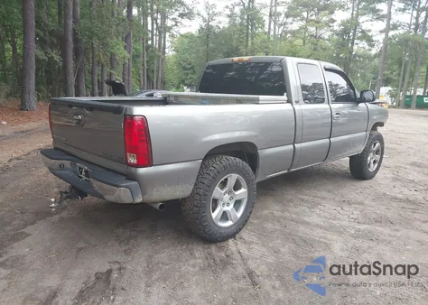 2005 Chevrolet Silverado 1500 Lt z USA, uszkodzony, nr VIN 1GCEK19B45E303688